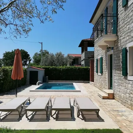 Nika Mit Privatem Aussenwhirlpool By Interhome Dom wakacyjny Buici (Istria)