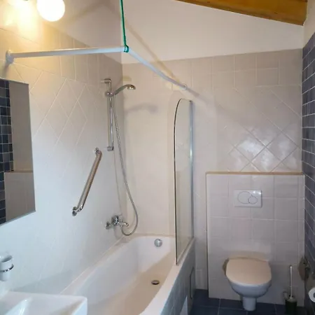 Nika Mit Privatem Aussenwhirlpool By Interhome * Buici (Istria)